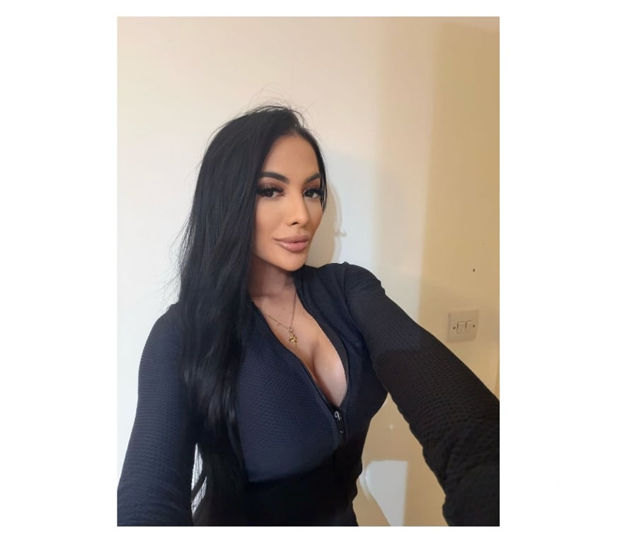 Escorts South West London Cromwell Road - South West London - Photos for 🎉🔥 Paola A–LET’S GET THIS PARTY STARTED!🍸