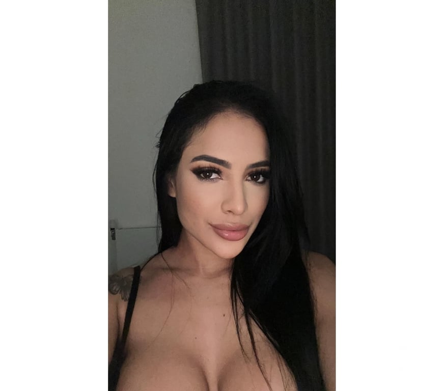 Escorts South West London Cromwell Road - South West London - Photos for 🎉🔥 Paola A–LET’S GET THIS PARTY STARTED!🍸