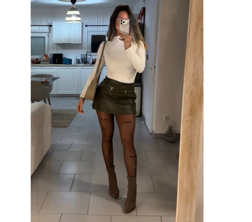 Escorts North West London Harrow - Photos for Masseuse in Pinner for you 💋