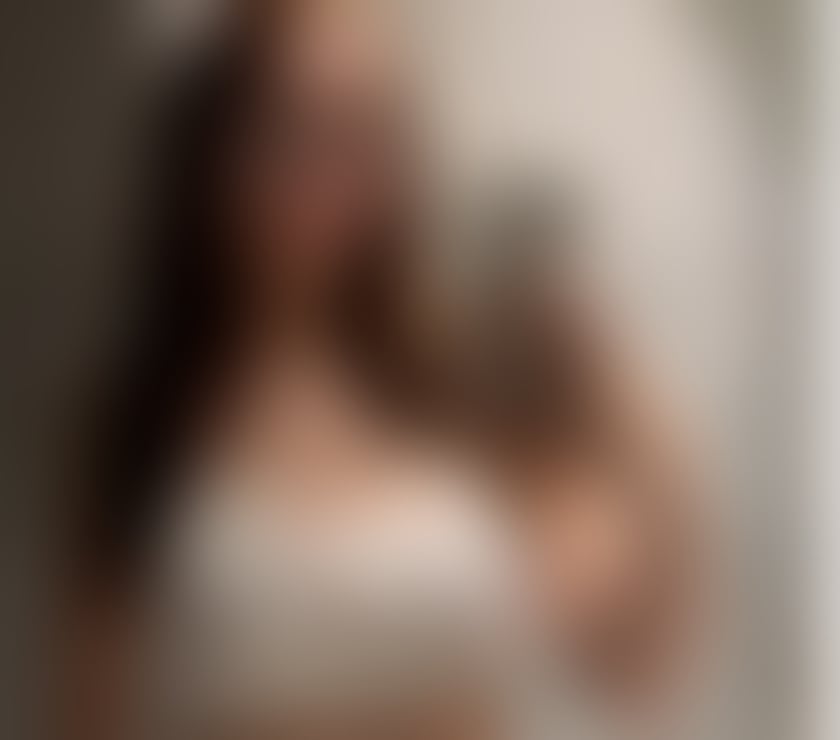  Escorts Ealing West London - Photos for Emily new in town!!!