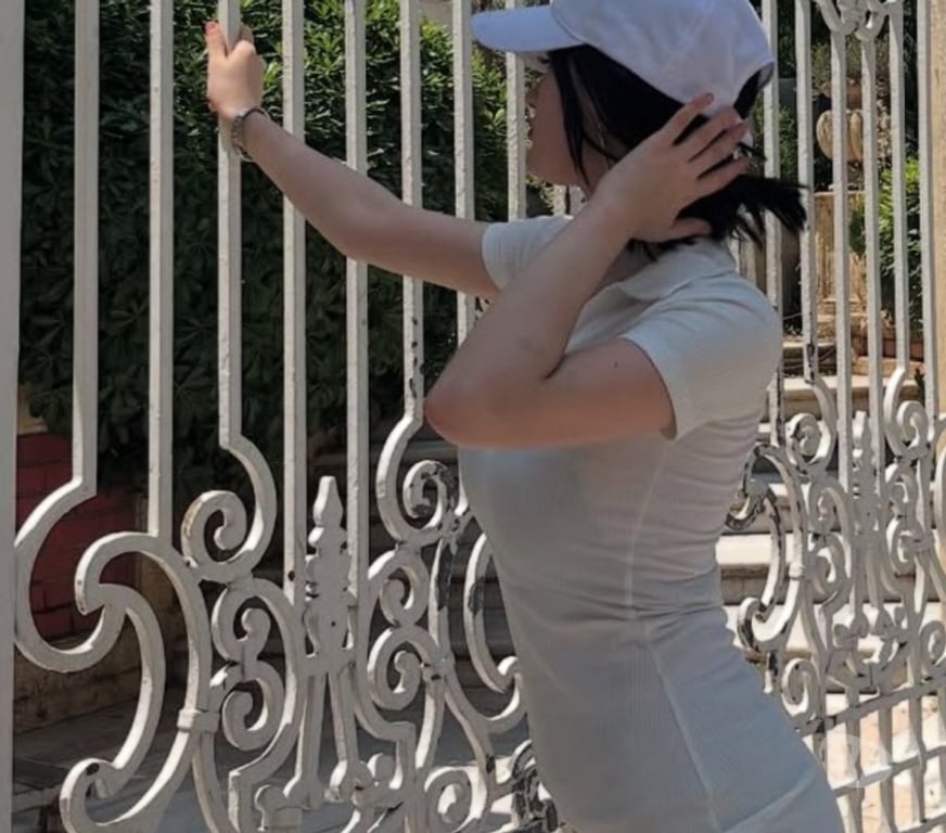 Escorts West London Ealing - West London - Photos for Emily new in town!!!