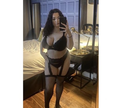 Escorts and Massages Higher Broughton Salford - Photos for 🏴󠁧󠁢󠁥󠁮󠁧󠁿 🇬🇧 Busty English Emily m7