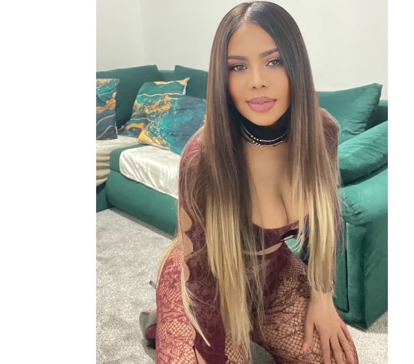 Escorts and Massages Dudley Town Centre Dudley - Photos for Camila Stunning Girl