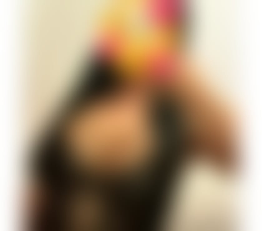 Queen of party new În town 24 7