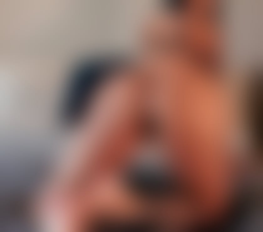  Escorts Birmingham Birmingham - Photos for Available party girl 24 7 💦 ✨️