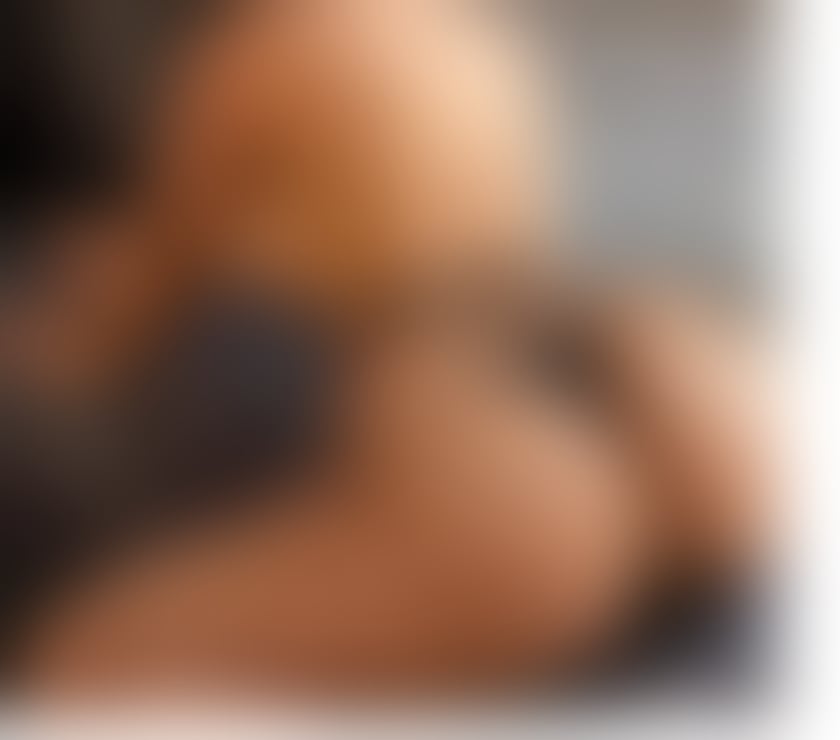  Escorts Birmingham Birmingham - Photos for Available party girl 24 7 💦 ✨️