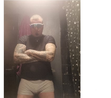 adult personals Otley Leeds - Photos for ENERGETIC MALE LOOKING FOR NAUGHTY ADULT FUN (FEMALES)