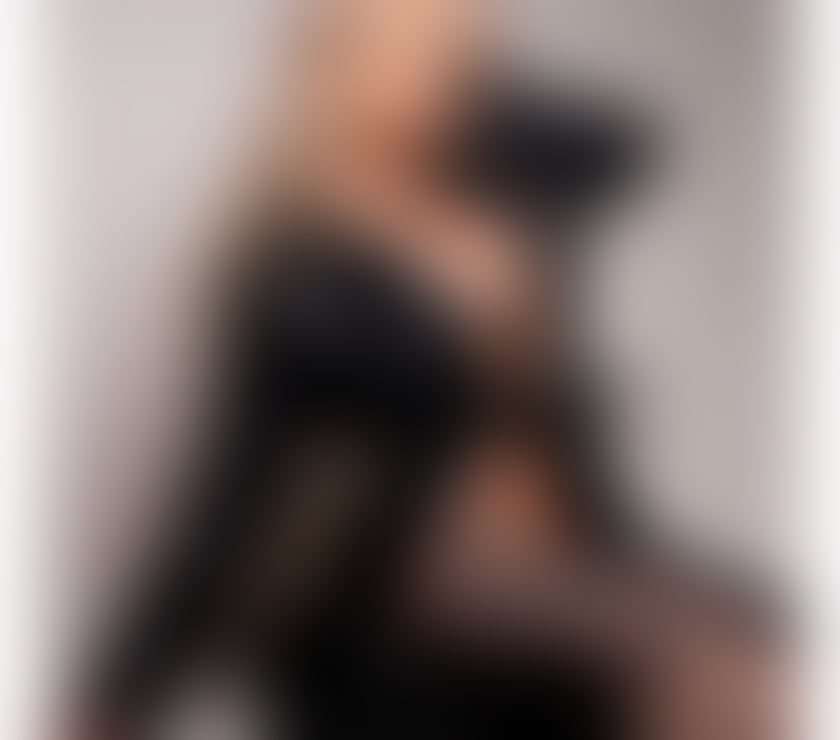 Escorts London Gatwick Airport Crawley - Photos for Hello I’m new girl in town