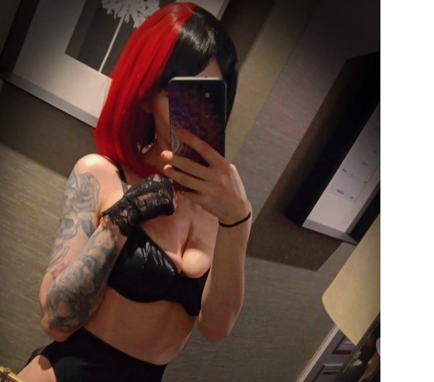 Escorts Belfast Belfast City Centre (South) - Belfast - Photos for Irish Queen Sarah back in Belfast