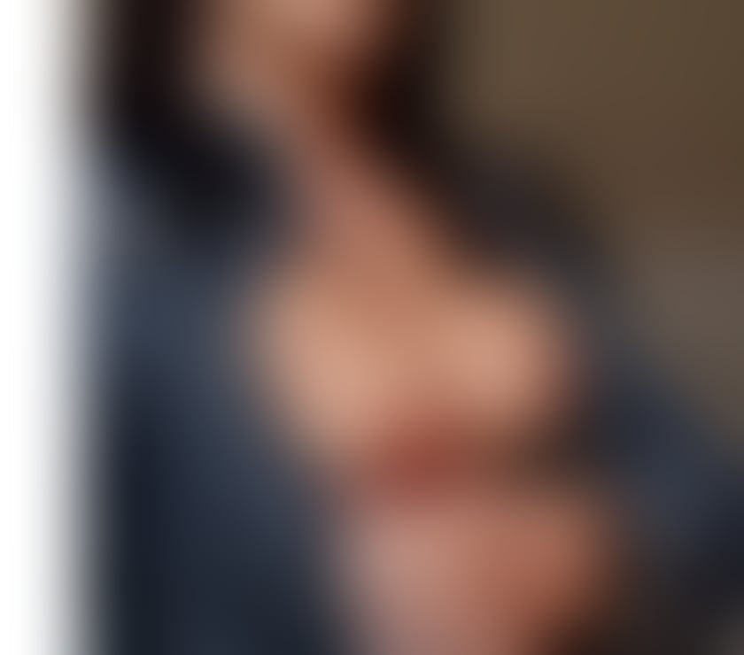 Escorts York York - York - Photos for Tiny, Curvy & Deliciously Playful