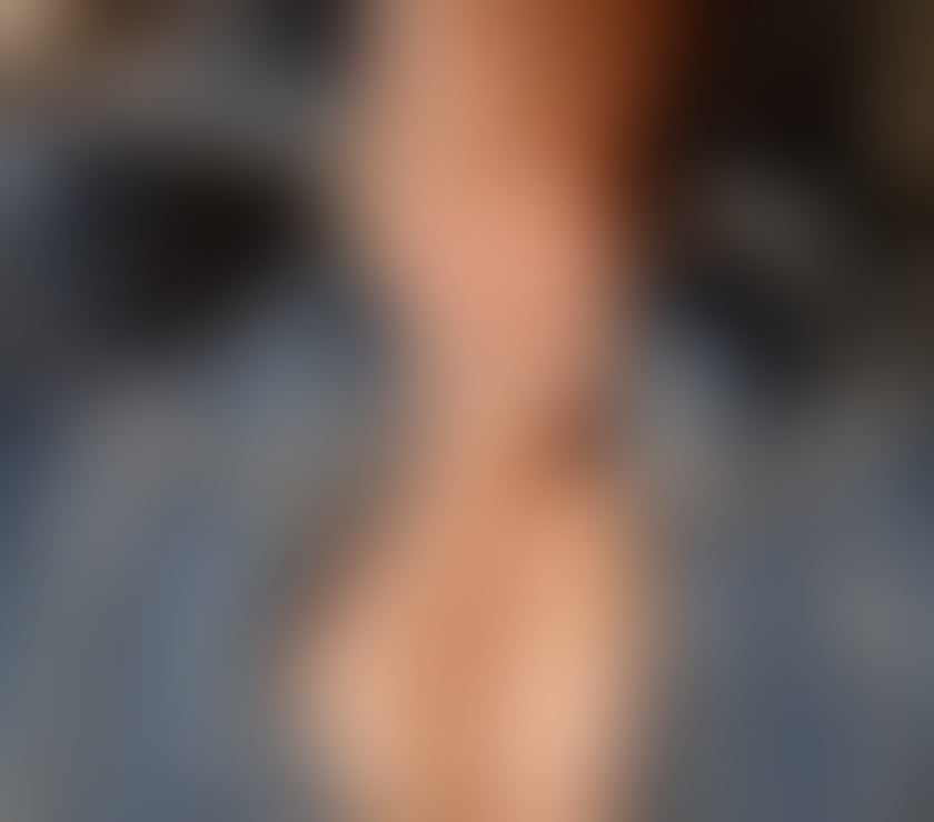 Escorts York York - York - Photos for Tiny, Curvy & Deliciously Playful