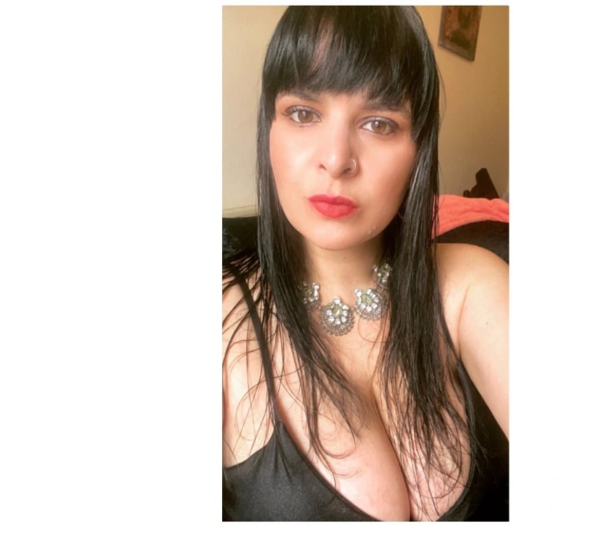 Escorts Wiltshire Swindon - Photos for Laura new !! 3 days only !!!