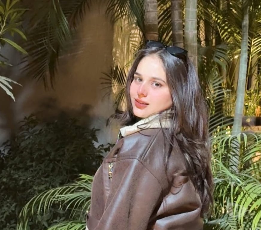 Escorts Glasgow Glasgow City Centre - Glasgow - Photos for Elegant & Sensual Companion – Private Bookings Only.