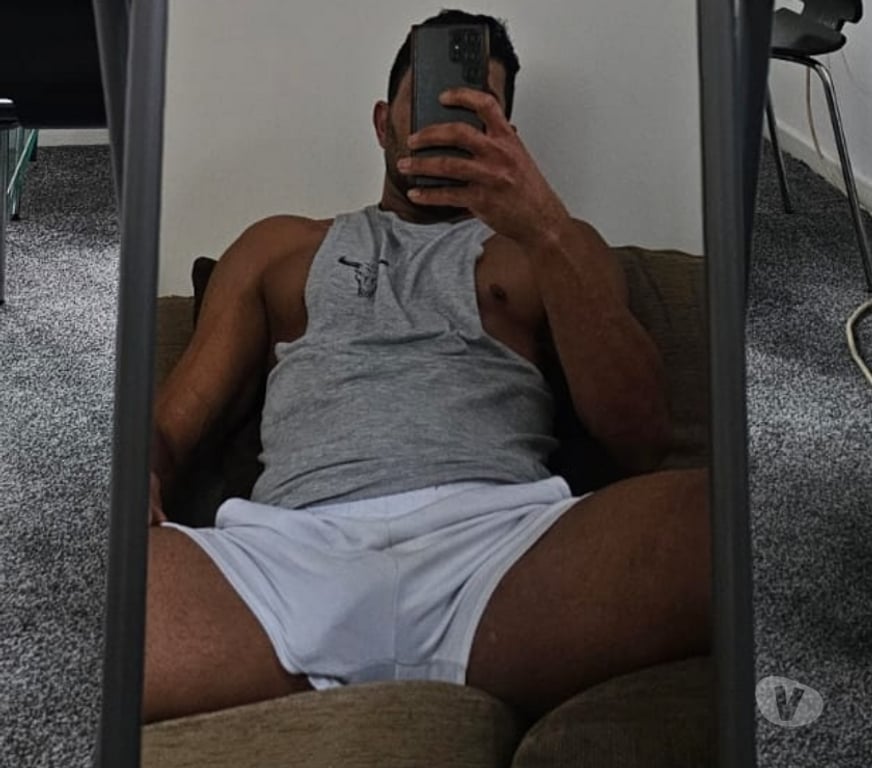  Gay massage Reading Reading Town Centre - Reading - Photos for Brazilian boy - 24Hs