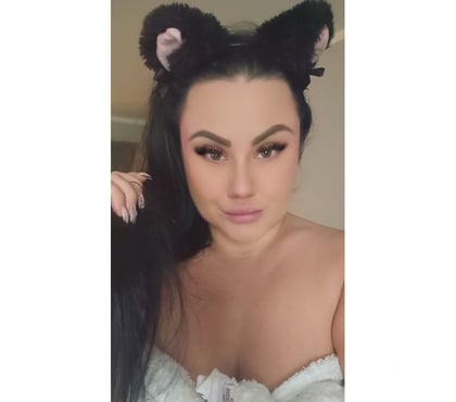 Escorts and Massages Wolverhampton City Centre Wolverhampton - Photos for 🐱Feral_Kitten 🐱 Curvy Horny Polish Goddess 😈