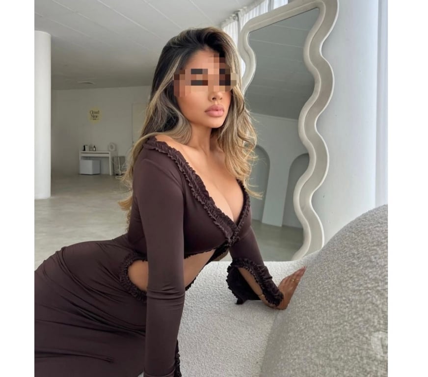 Escorts East London All Saints - East London - Photos for Refined Lady Offering Relaxation