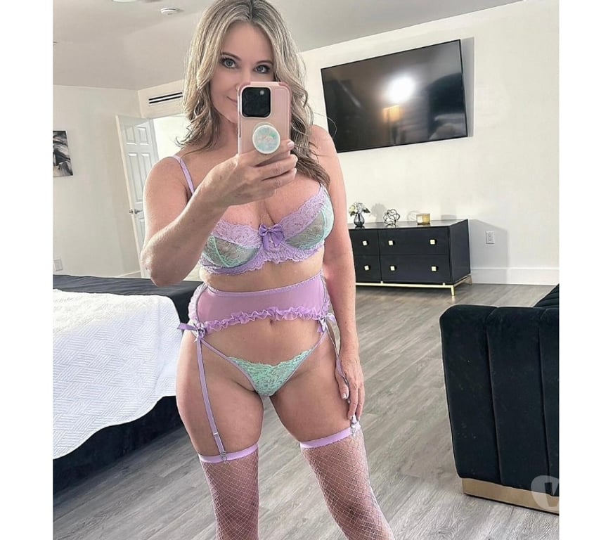 Escorts Devon North Devon - Photos for Hot cougar 🔥 no rush 😎