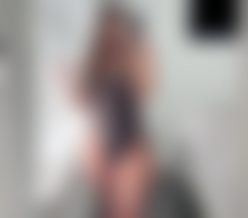 Escorts West Midlands Birmingham - Photos for 🎀 LUIZA WITH A BABY FACE IS A VERY SWEET GIRL 💝