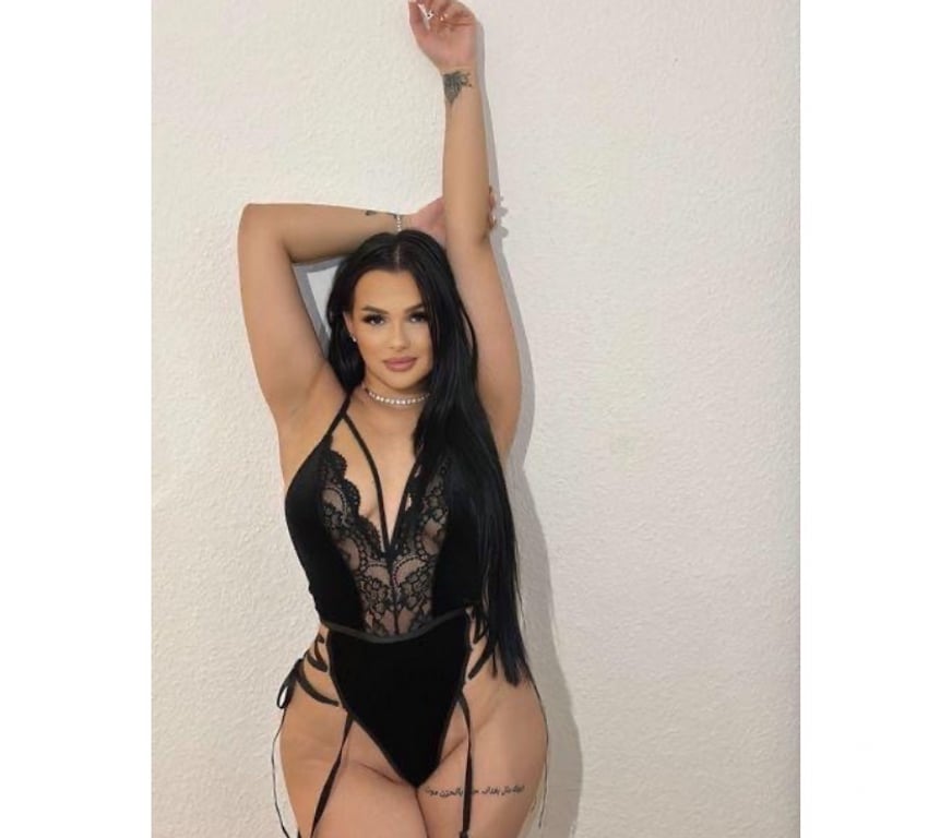 Escorts Surrey Epsom and Ewell - Photos for cristina new in your town