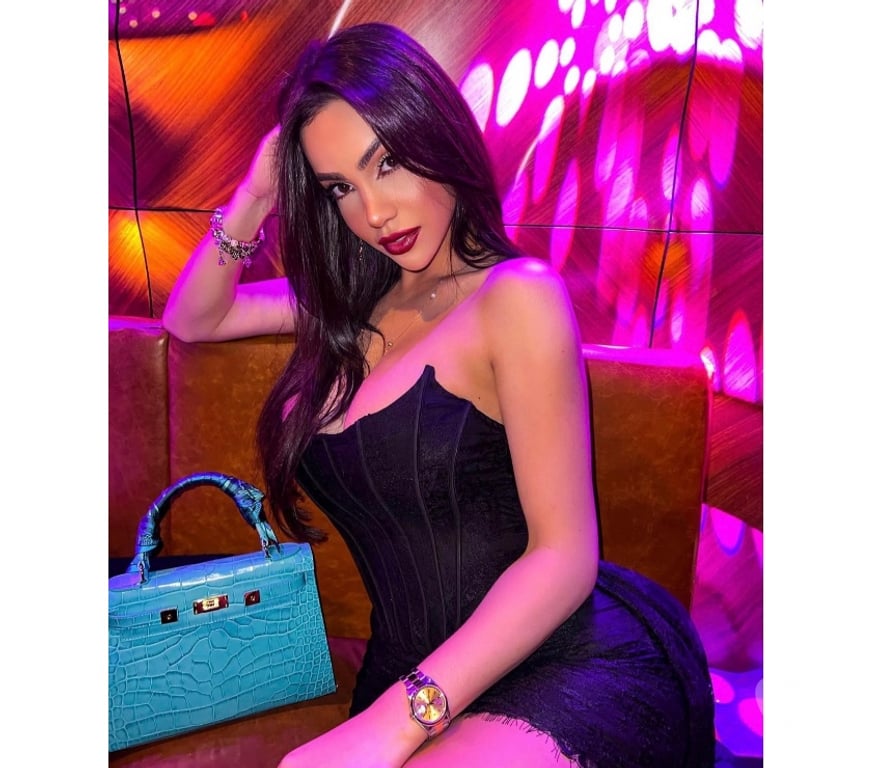 Escorts North London North Finchley - North London - Photos for SOPHISTICATED LATIN MODEL IN NORTH LONDON