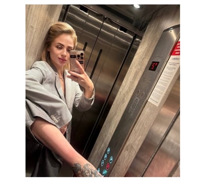 Escorts Hitchin North Hertfordshire - Photos for BLONDE BOMBSHELL-PARTY WOMAN