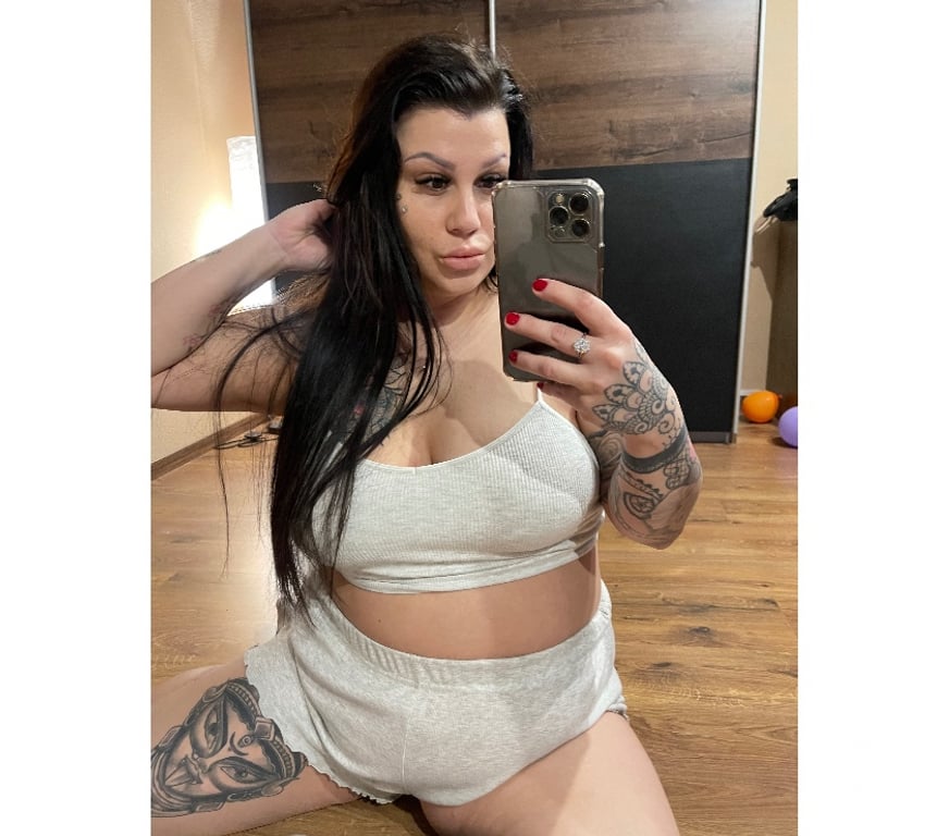 Escorts North West London Colindale - North West London - Photos for 😈😈 ZARA 😈😈 tattooed baddie in NW9☺️🫢