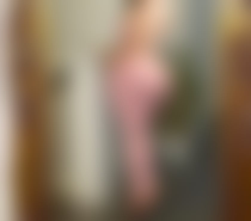 Escorts Greater Manchester Salford - Photos for Sexy beller new baby😘in town let’s cuddle.