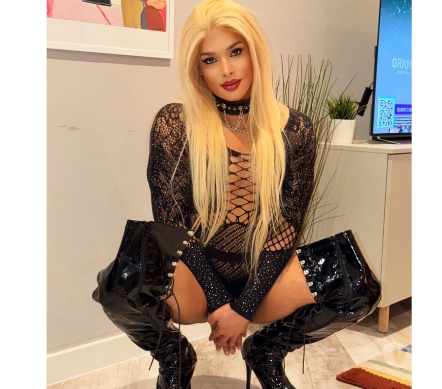 Trans Escorts Bedfordshire Central Bedfordshire - Photos for Camila DOM Huge BBC 😈🔥🍆