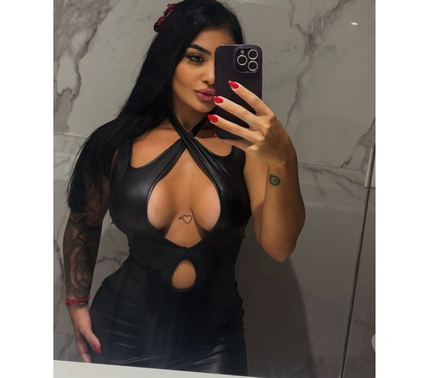 Escorts East London Havering - Photos for ⏳HOURGLASS BODY🍑JUICY BUM🍯REAL PICS ONLY📸