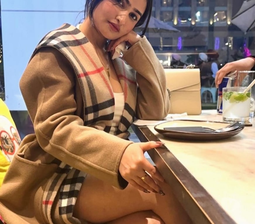 Escorts East London Redbridge - Photos for New indian comapnionship in your town.