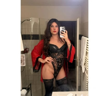 Trans Escorts King`s Cross St. Pancras Station King`s Cross - Central London - Photos for NEW VIP TS EVELYN IN TOWN NOW!!!