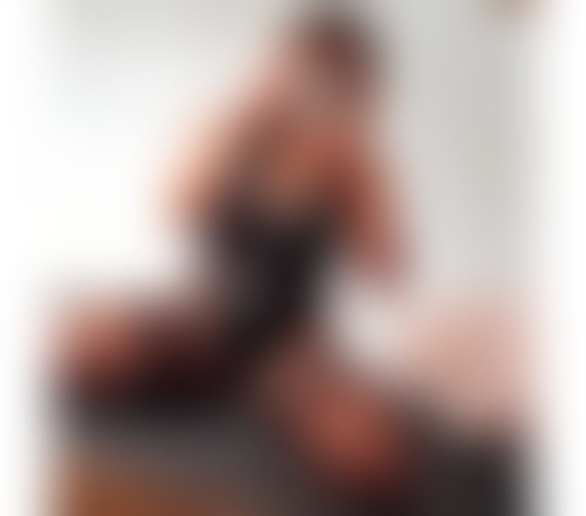 Lovley girl with sexy shapes🥰