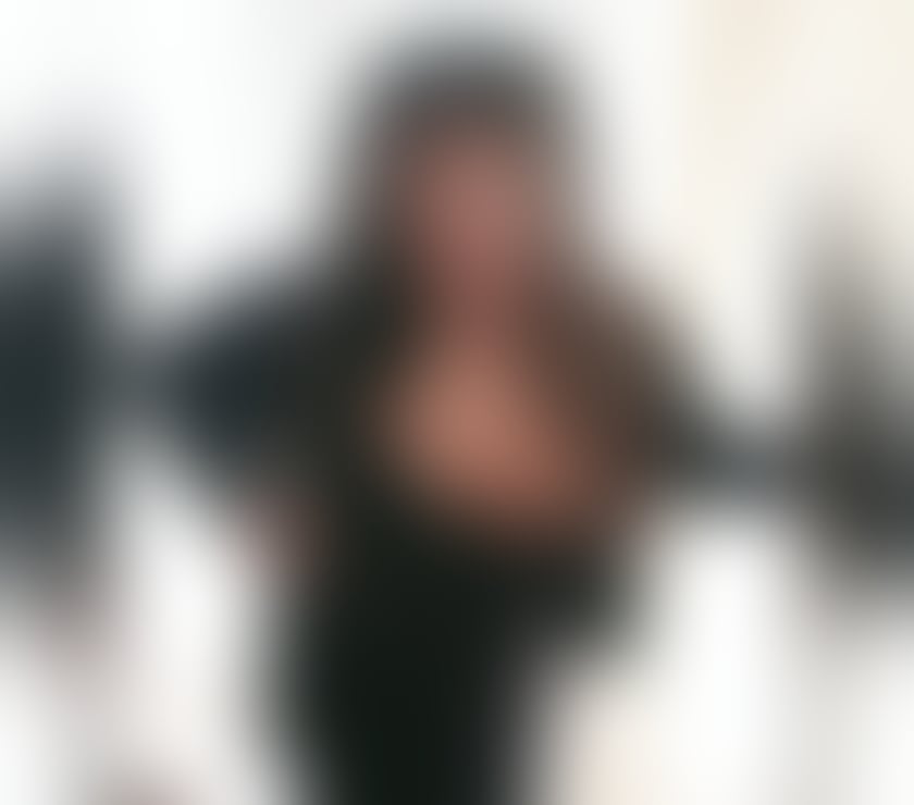 Escorts West London Hounslow - Photos for SUZEE SOUTH INDIAN TAMIL CHUBBY GIRL NEW IN TOWN 🇮🇳