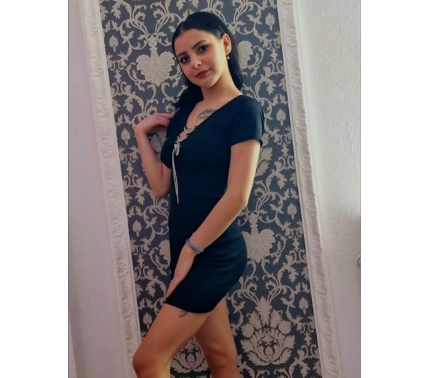 Escorts West Yorkshire Kirklees - Photos for MELYSA BRUNETTE, new here for you!!