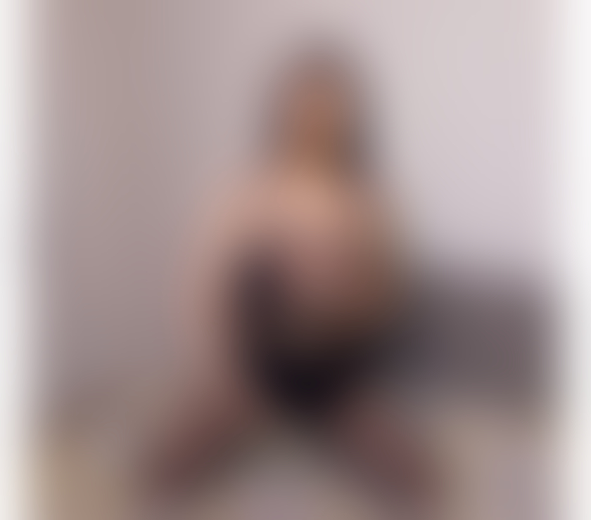  Escorts London Heathrow Airport Hillingdon - Photos for Hello guys I'm OANAPARTYGIRL new in Town