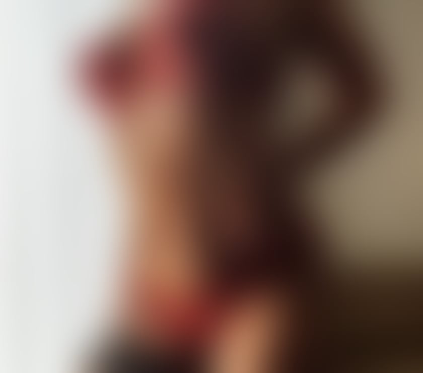 Escorts and Massages Exeter Business Park Exeter - Photos for HOT ASS MILF ENGLISH BRUNETTE FOR YOUR PLEASURE