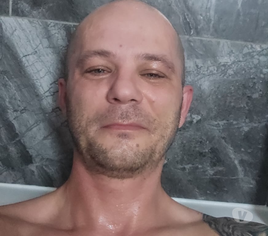 adult personals Hull Garden Village - Hull - Photos for man seeking FWB women, very lonely and horny