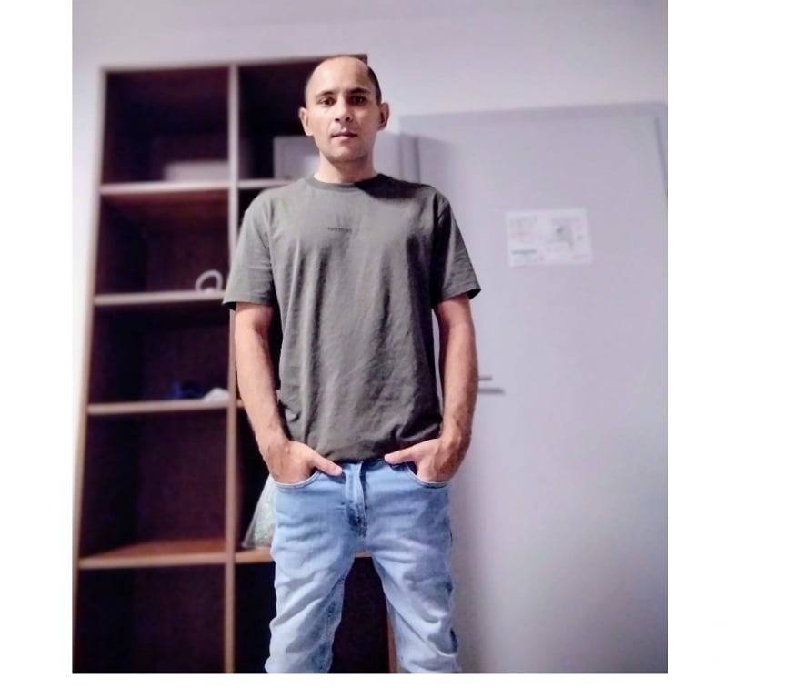 Escorts Merseyside Liverpool - Photos for NEW CARLOS Young Man in town