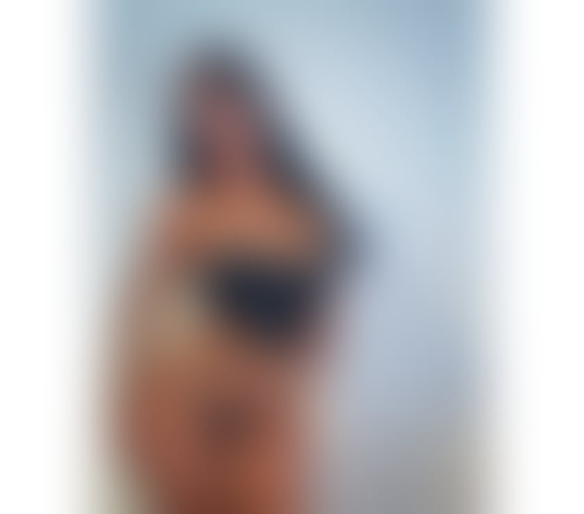 Escorts Woking Town Centre Woking - Photos for Brunette with appetizing curves and sensual