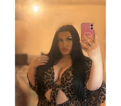 Escorts Hendon North West London - Photos for NW9 COLINDALE TRANS TS AMELIA FAT ASS SHEMALE 🍑