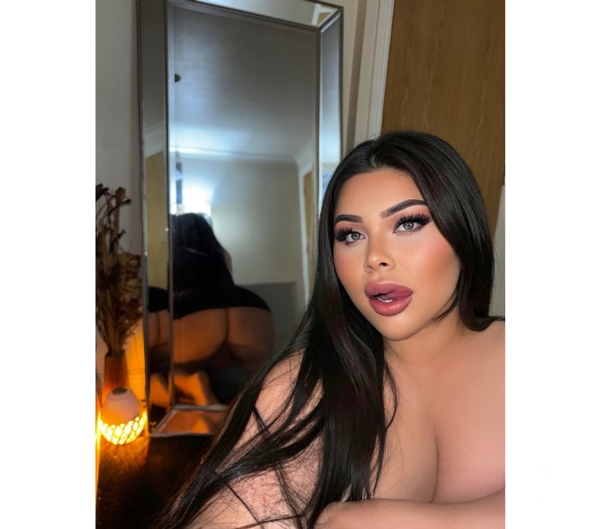 Escorts East London Canary Wharf - East London - Photos for 🩷 SWEET ALEXA - BEST SERVICE EVER 🩷