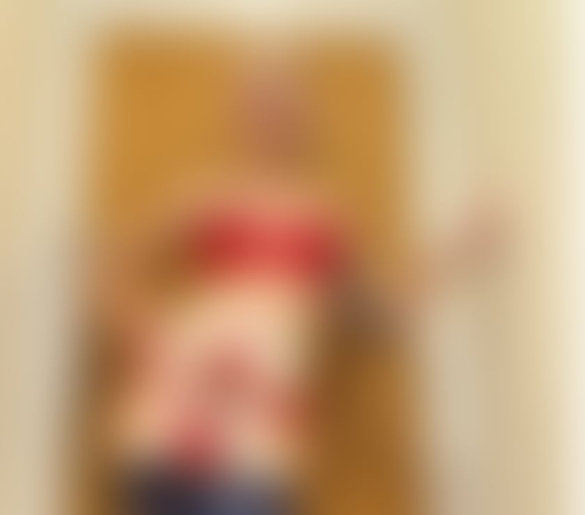 Escorts Hertfordshire Dacorum - Photos for Relaxing and Revitalising Massage by English Sadie!