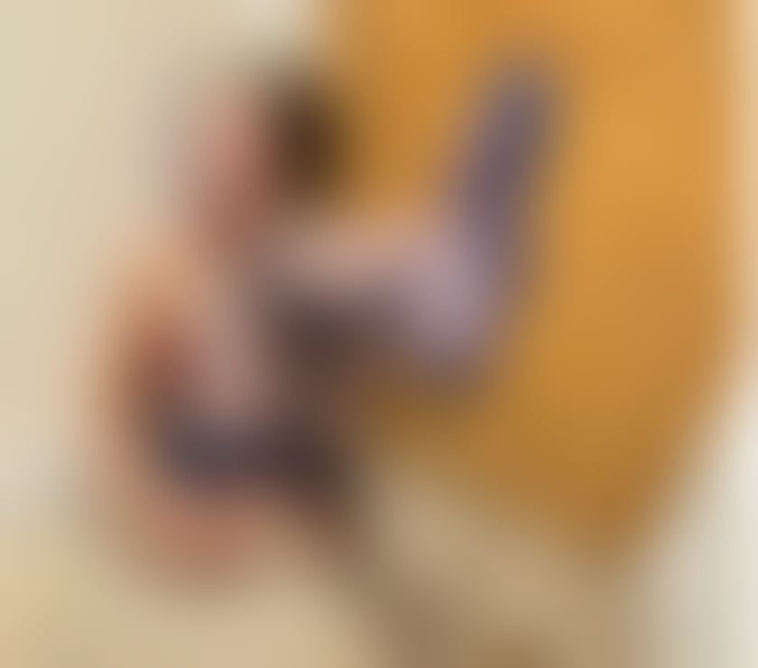 Escorts Hertfordshire Dacorum - Photos for Relaxing and Revitalising Massage by English Sadie!