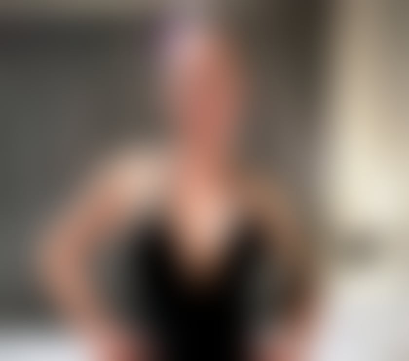 Escorts Hertfordshire Dacorum - Photos for Relaxing and Revitalising Massage by English Sadie!