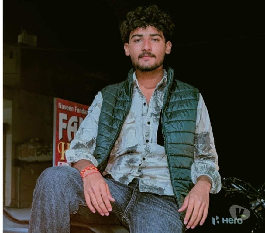  Gay massage East London Redbridge - Photos for Hey I'm Raj, Text me on WhatsApp