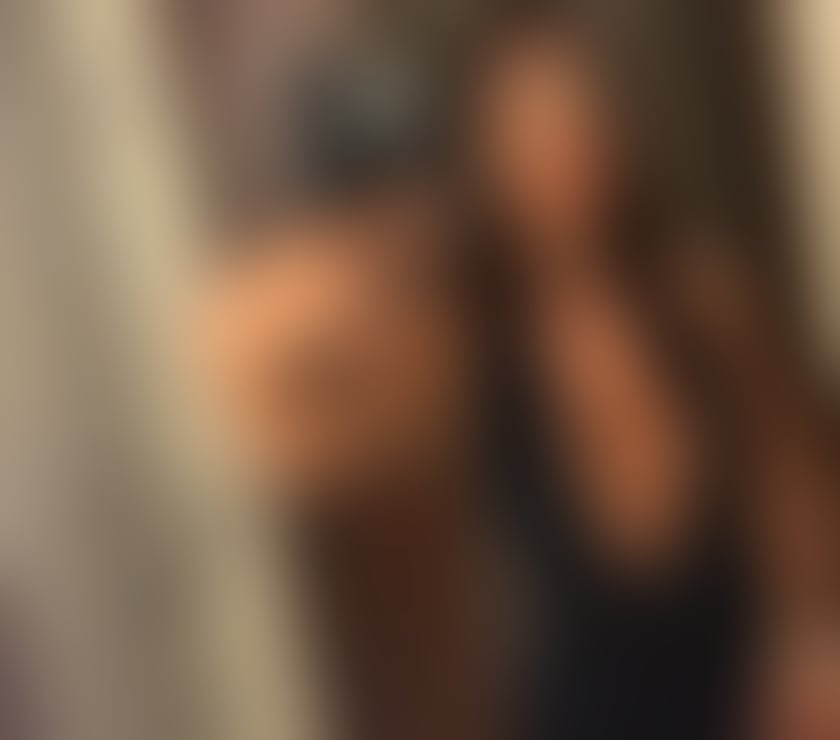 Escorts Kent Folkestone and Hythe - Photos for 🍸 VIVIAN | Party Girl – Curves & Intensity ✨💋