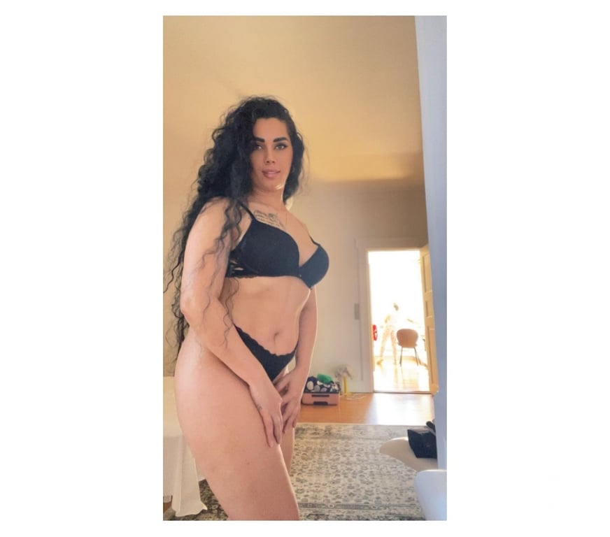 Escorts East London Forest Gate - East London - Photos for ✨DELICIOUS CURVY BODY✨PARTY