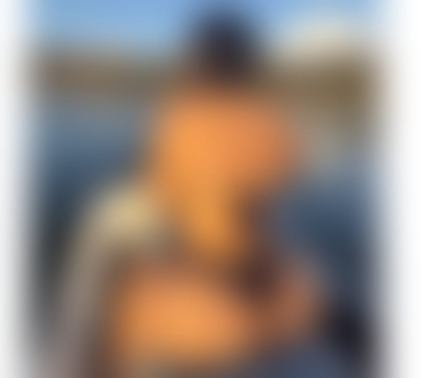 Escorts East London Canary Wharf Station - East London - Photos for 🔅 Tanned Natural Beauty Brazilian Party Girl Vicky 🔅