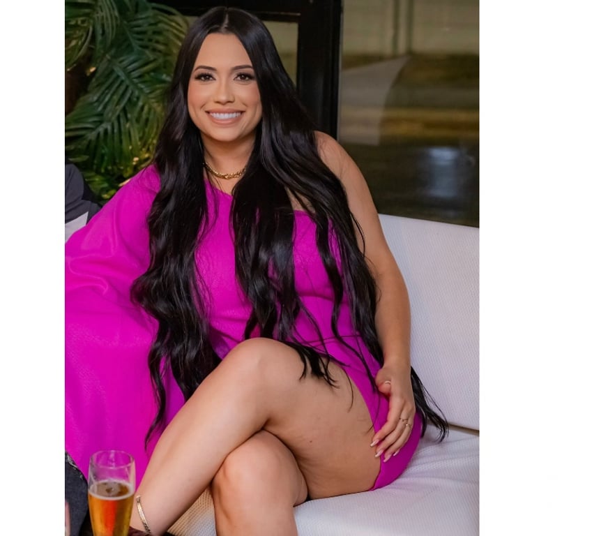 Escorts East London Canary Wharf Station - East London - Photos for 🔅 Tanned Natural Beauty Brazilian Party Girl Vicky 🔅