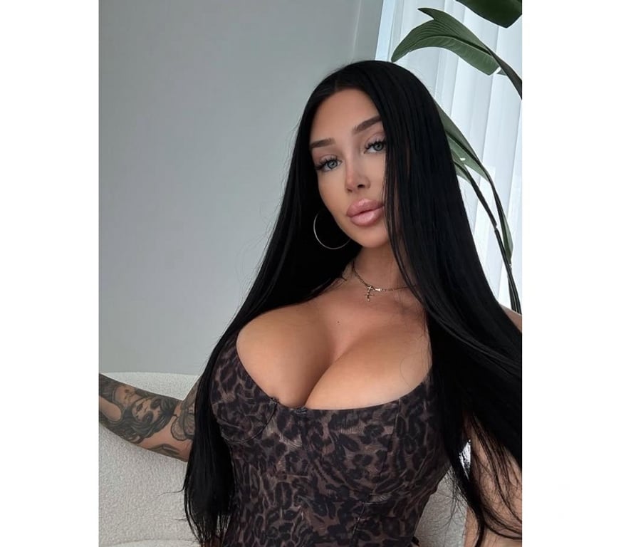 Escorts West Sussex Crawley - Photos for Antonia x 100%GENUINE PICTURES